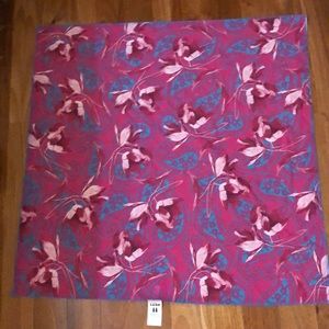 Scarf (Purple with light pink flowers).